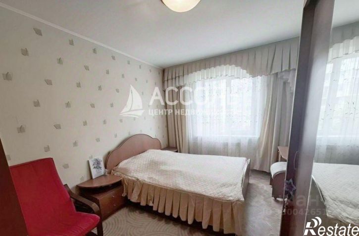 3-комн квартира ул Малиновского, 15,  д. 15