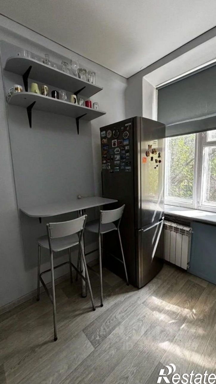 3-комн квартира ул Серова, 10,  д. 10