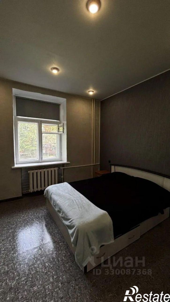 3-комн квартира ул Серова, 10,  д. 10