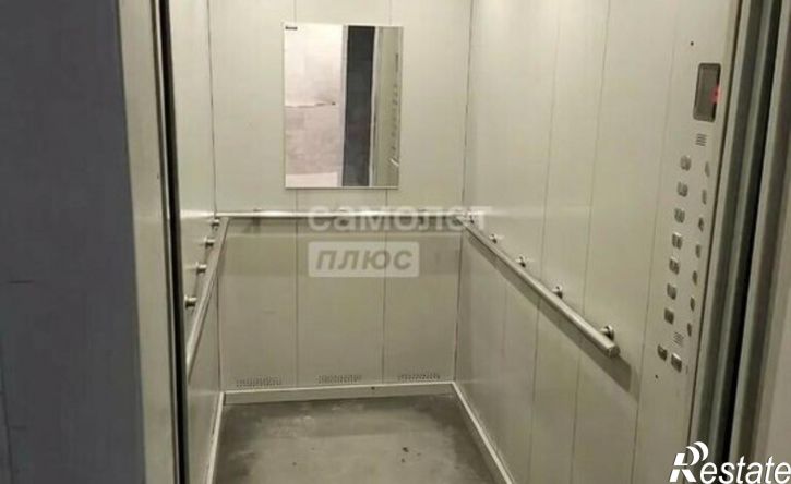 3-комн квартира проспект Комарова, 11,  д. 11