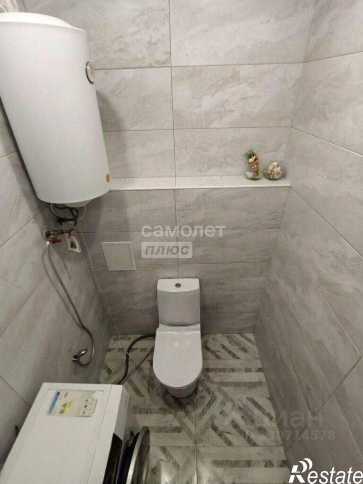 3-комн квартира проспект Комарова, 11,  д. 11