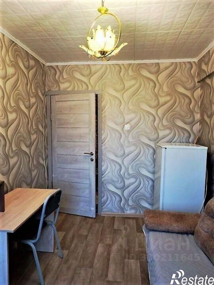 4-комн квартира ул Бархатовой, 6А,  д. 6А