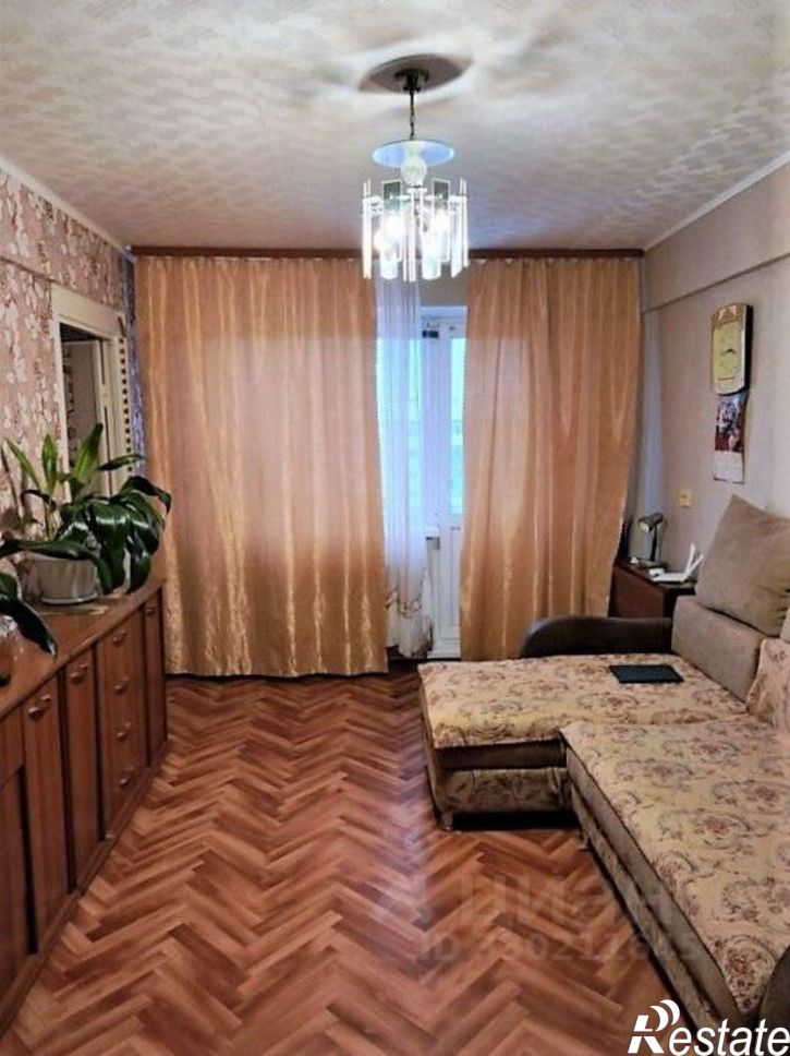 4-комн квартира ул Бархатовой, 6А,  д. 6А