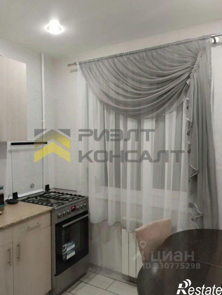 4-комн квартира ул Комкова, 3,  д. 3