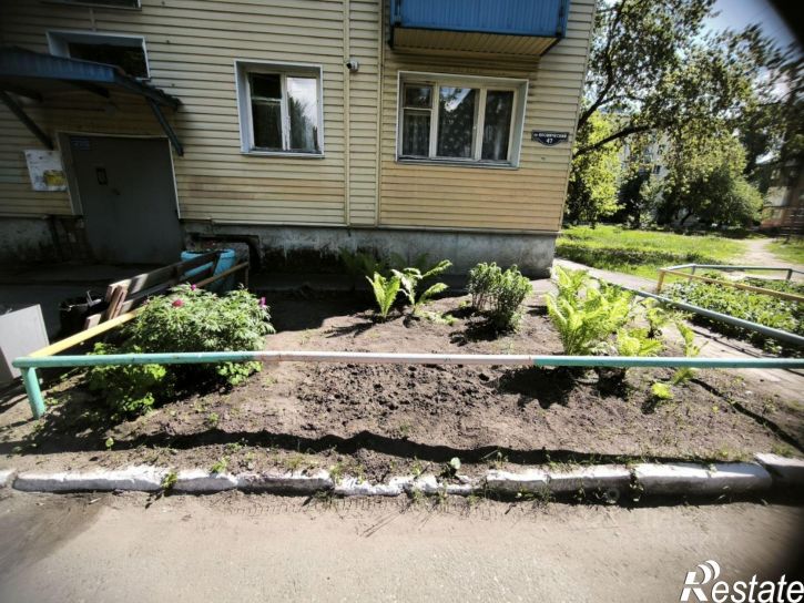 2-комн квартира Космический пр-кт, 47,  д. 47