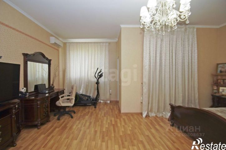 4-комн квартира ул Маршала Жукова, 101,  д. 101