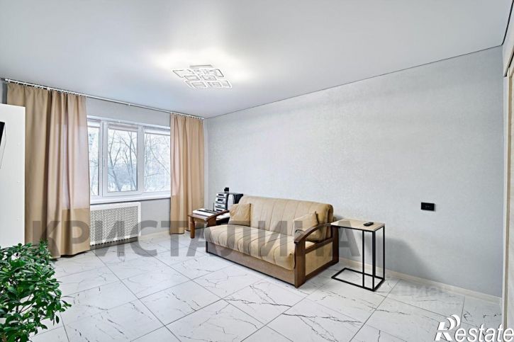 3-комн квартира ул Гашека, 12,  д. 12