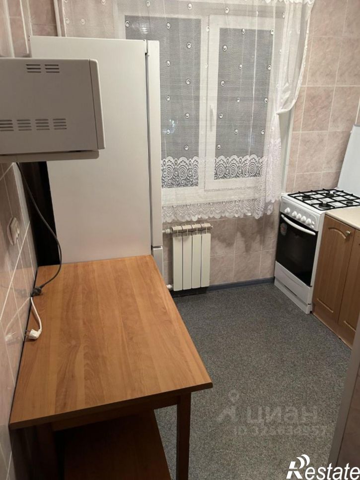 2-комн квартира ул Рощинская, 1,  д. 1