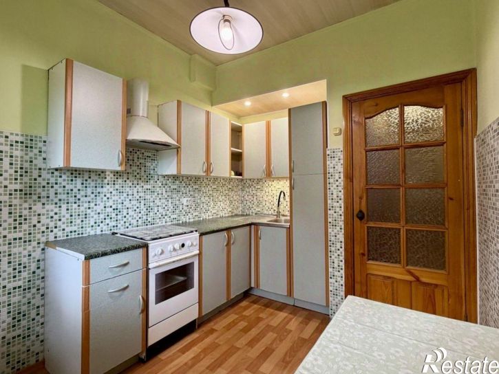 2-комн квартира ул Орджоникидзе, 273,  д. 273