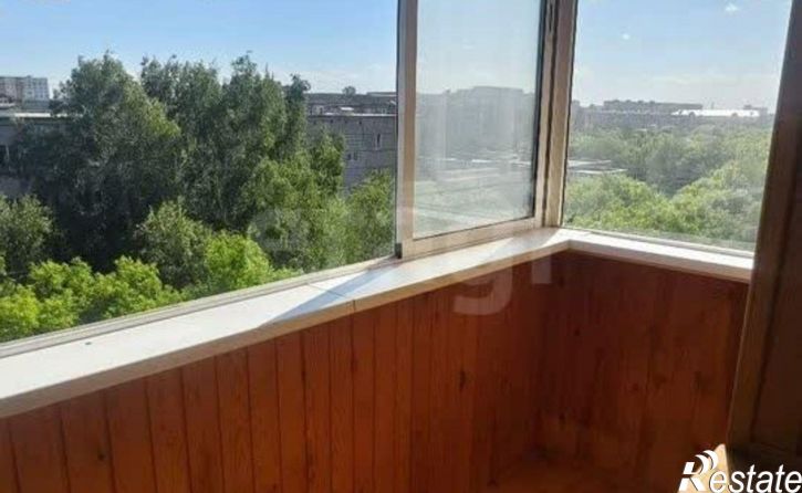 1-комн квартира ул Комкова, 8/1,  д. 8/1