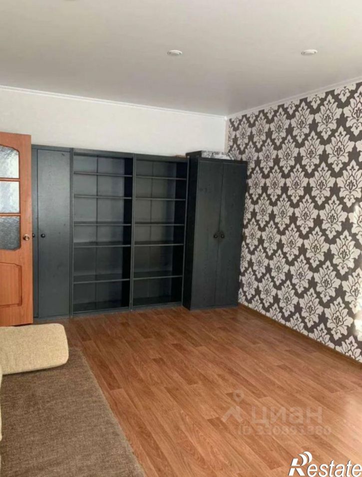 1-комн квартира пр-кт Комарова, 3,  д. 3