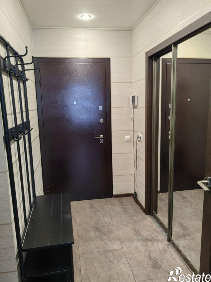2-комн квартира пр-кт Комарова, 21 2,  д. 21 2,  к. 2