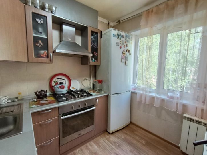 3-комн квартира ул Бородина, 37