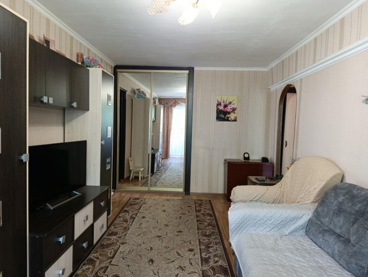 3-комн квартира ул Бородина, 37