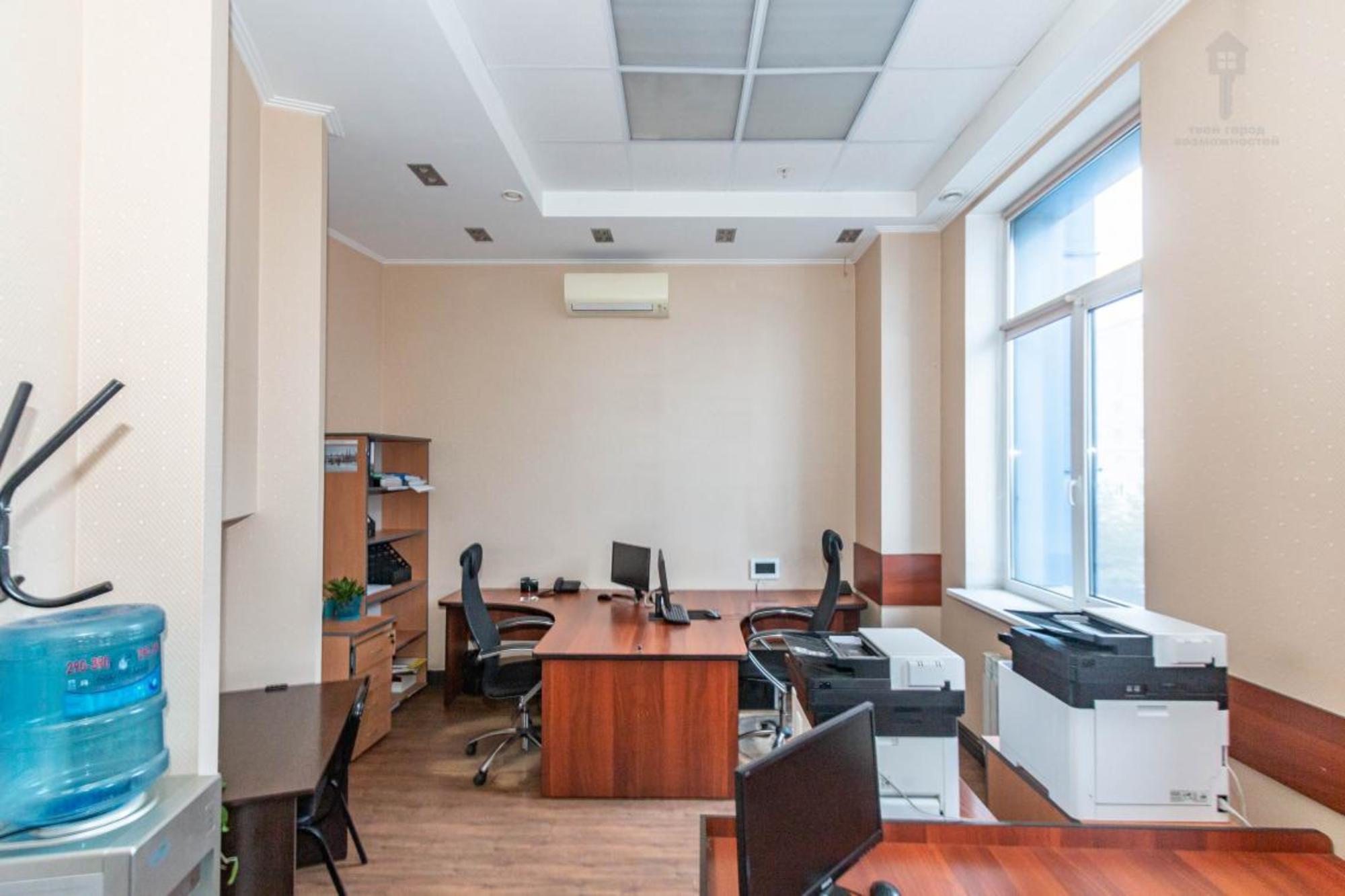 Купить офис, помещение под офис за 23 000 000 рублей на Лукашевича, 10В