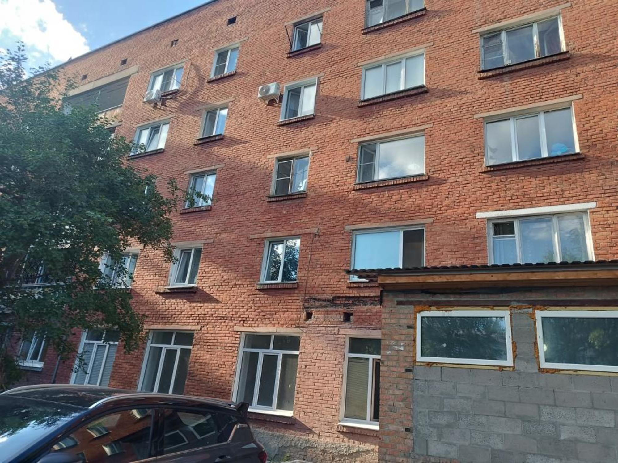 Купить квартиру за 3 000 000 рублей на Бородина, 44б
