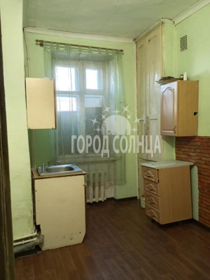 Комната Долгирева, 15