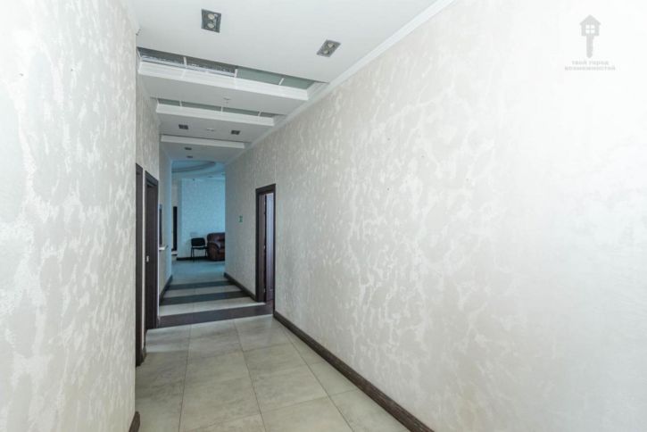 Офис Лукашевича, 10В