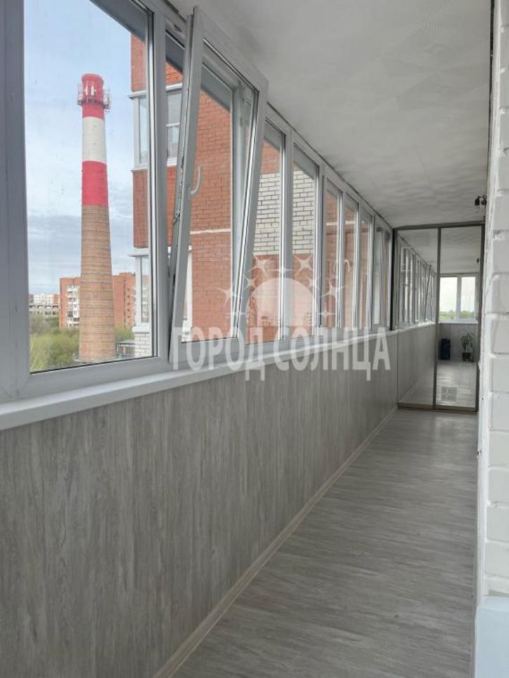 4-комн квартира Красной Звезды 1-я, 71