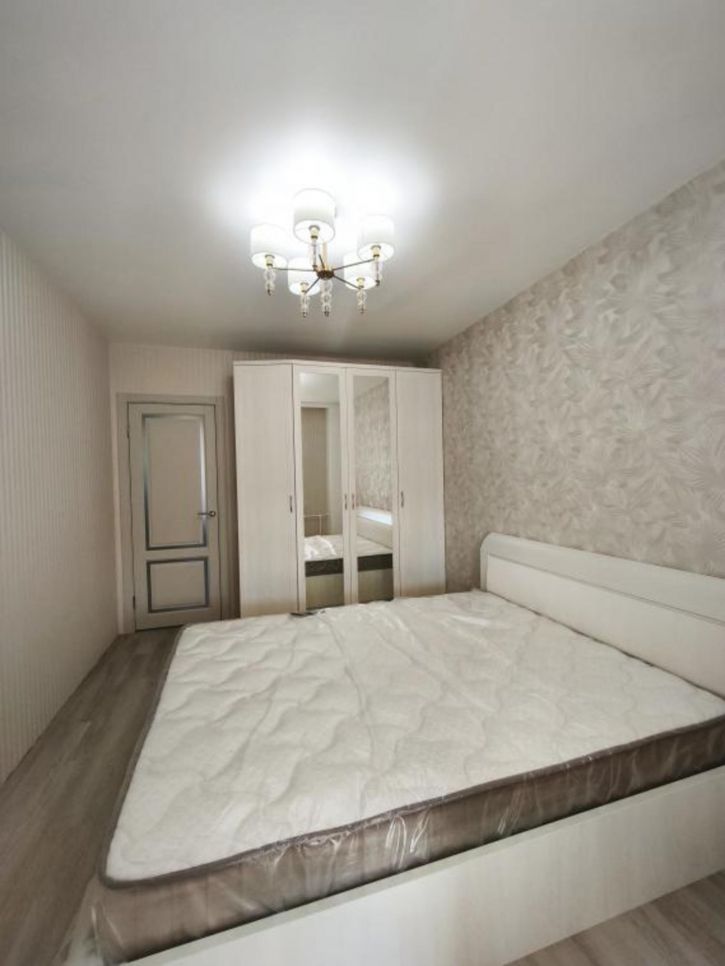 3-комн квартира Степанца, 12