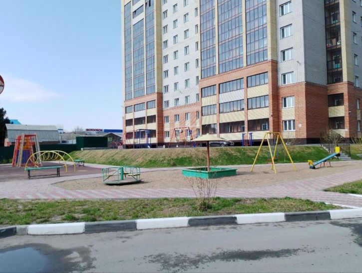 3-комн квартира Гусарова, 48