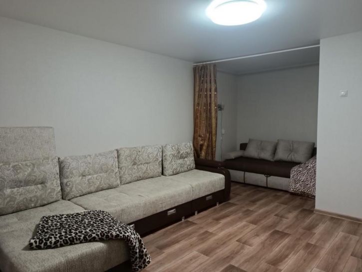 1-комн квартира Кирова, 4