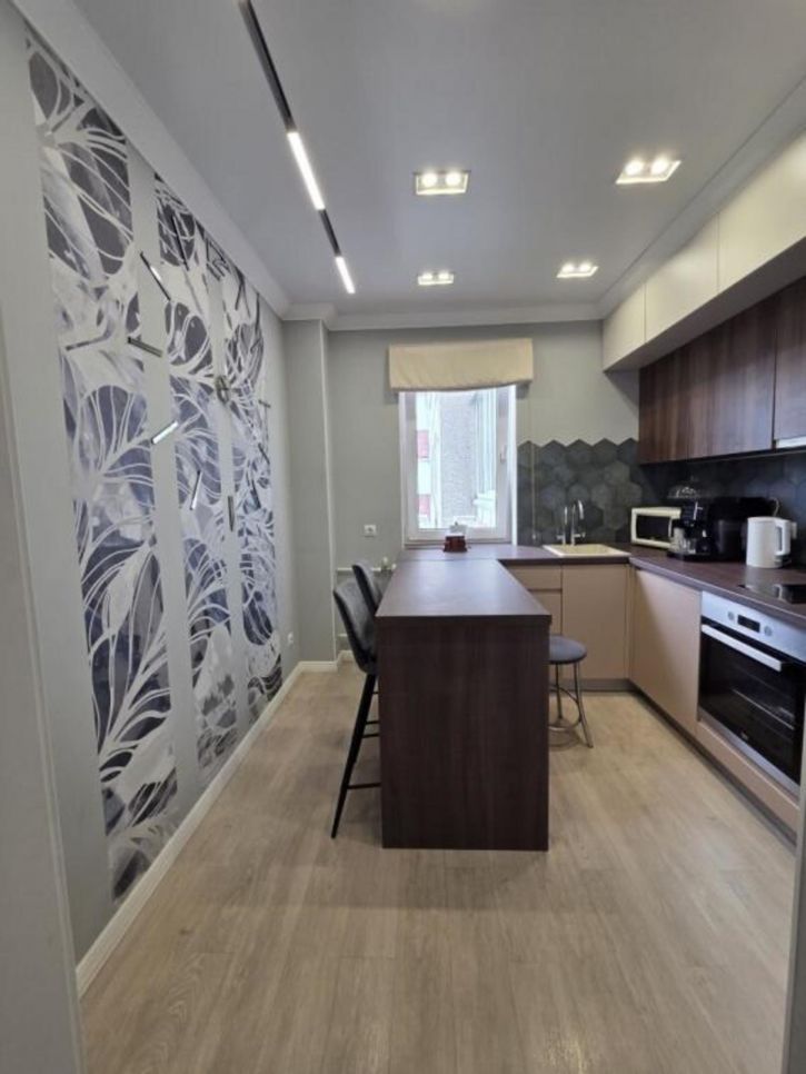 2-комн квартира Лукашевича, 25
