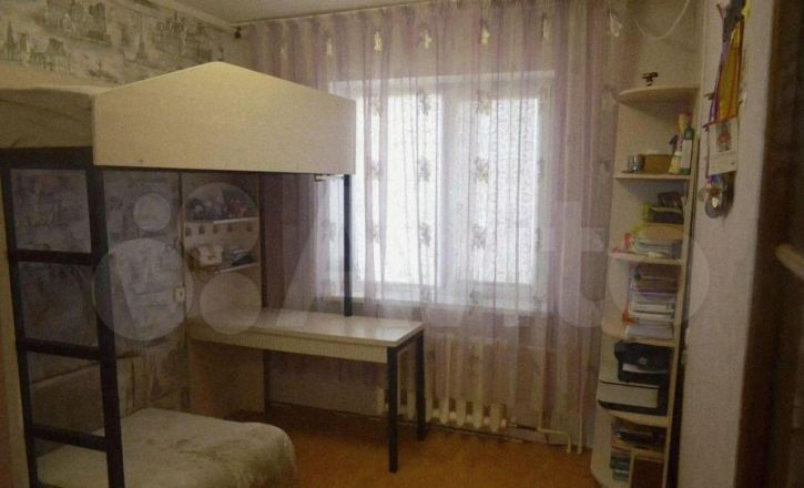 3-комн квартира Комарова проспект, 5