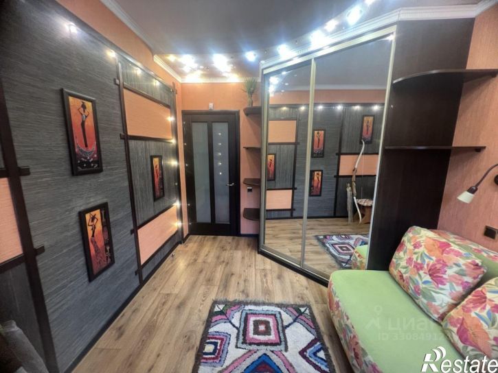 3-комн квартира ул Гашека, 13/1,  д. 13/1