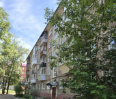2-комн, 41кв м, этаж 1/5 ул 22 Апреля, 32