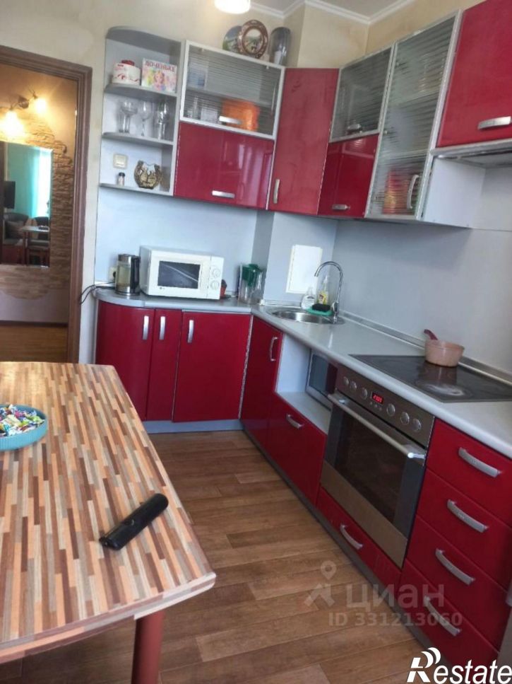 2-комн квартира ул Шакурова, 8/3,  д. 8/3