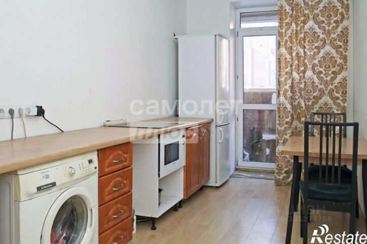 3-комн квартира ул 1-й Красной Звезды, 81,  д. 81