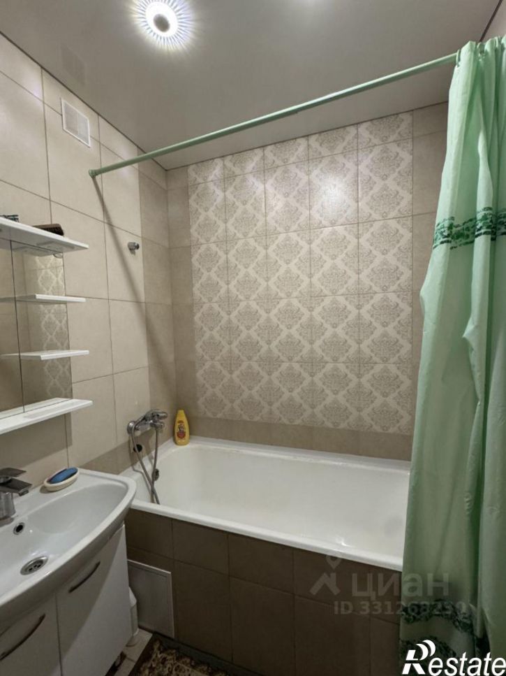 3-комн квартира ул Гашека, 24,  д. 24