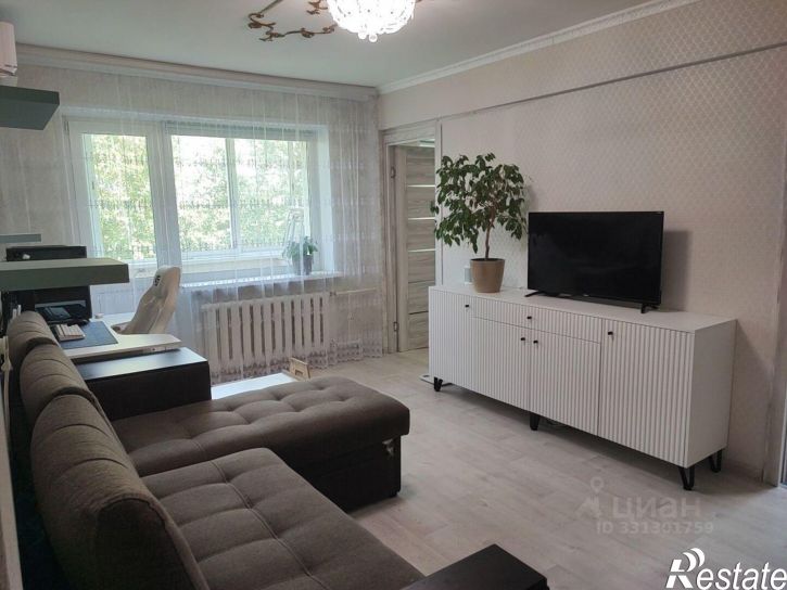 3-комн квартира ул Малиновского, 8Б,  д. 8Б