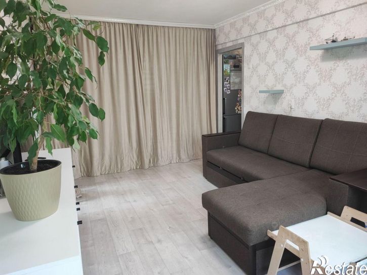 3-комн квартира ул Малиновского, 8Б,  д. 8Б