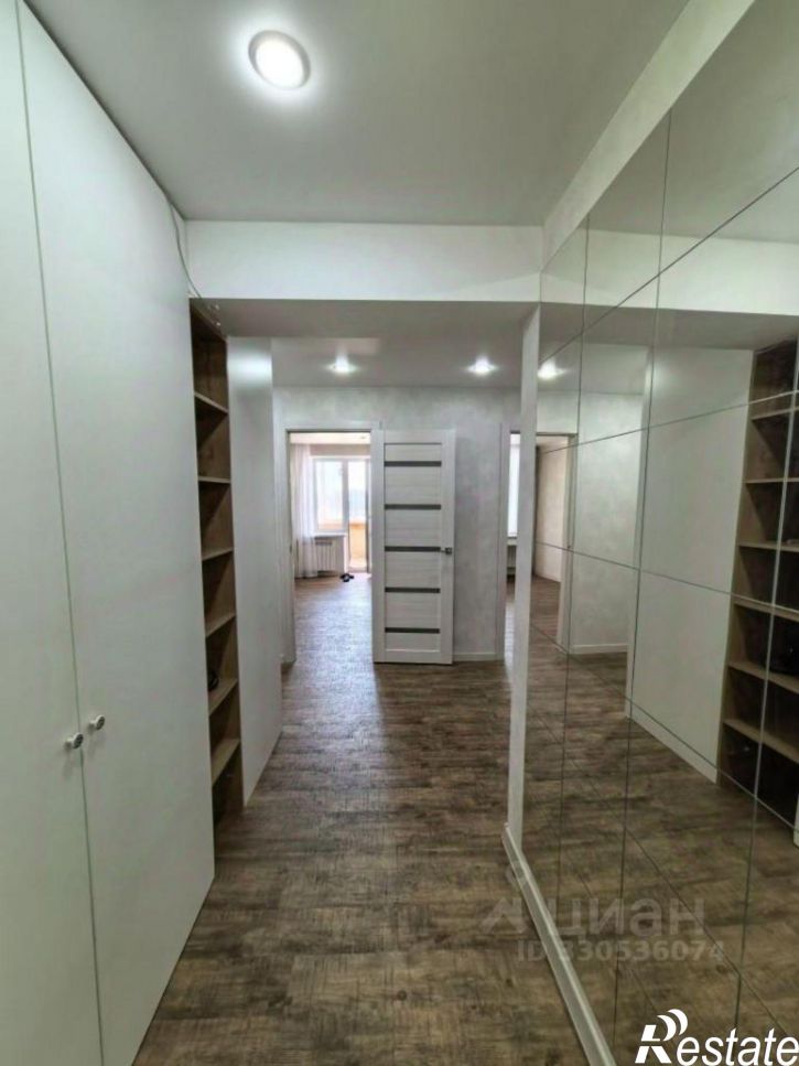 3-комн квартира ул Комкова, 4/1,  д. 4/1