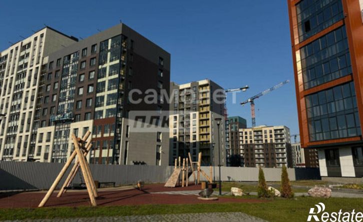 2-комн квартира микрорайон Зелёная Река, 2