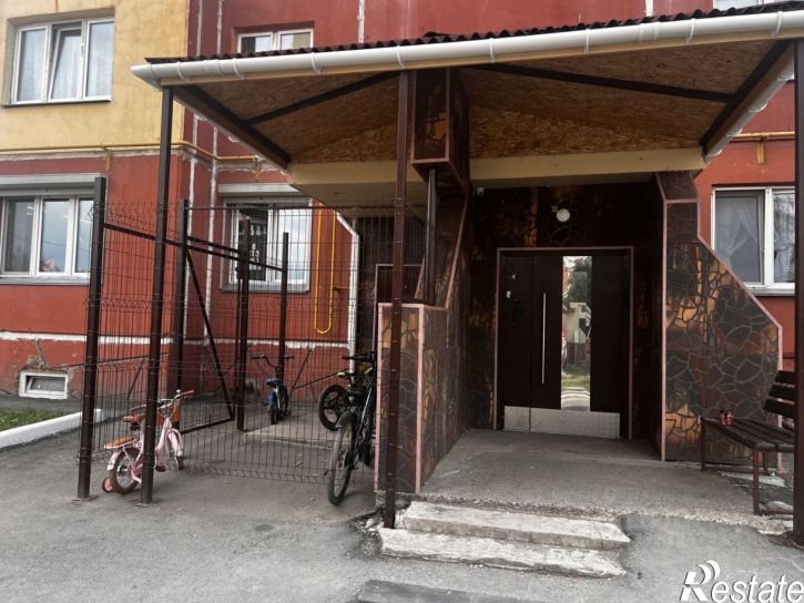 3-комн квартира ул Завертяева, 7 5,  д. 7 5,  к. 5
