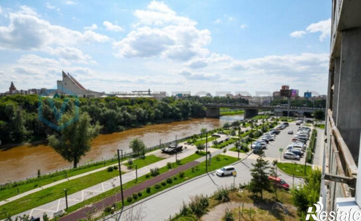 3-комн квартира ул Чехова, 3,  д. 3