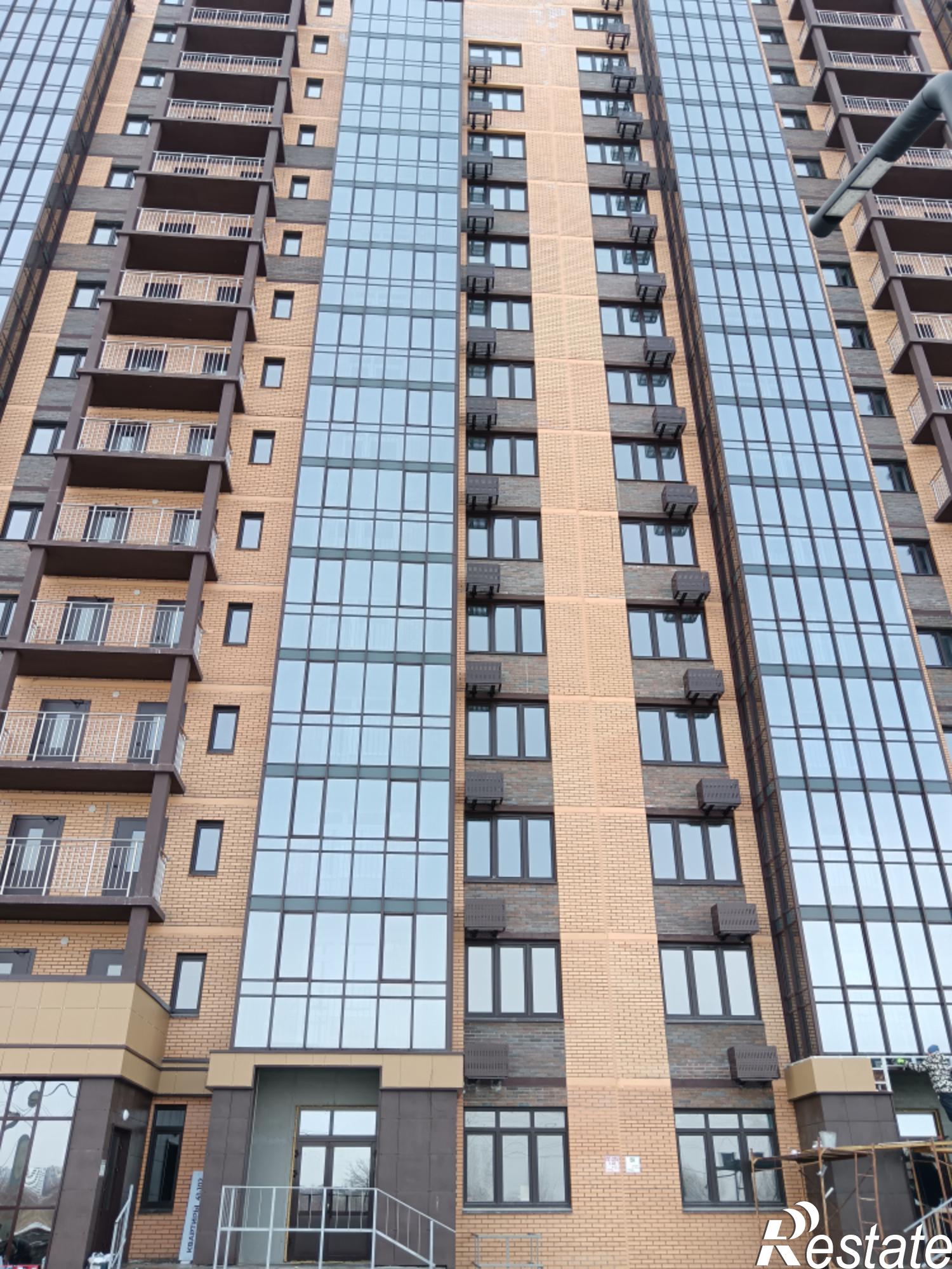 Купить квартиру за 10 140 000 рублей на ул Б.Г.Шаронова, 33