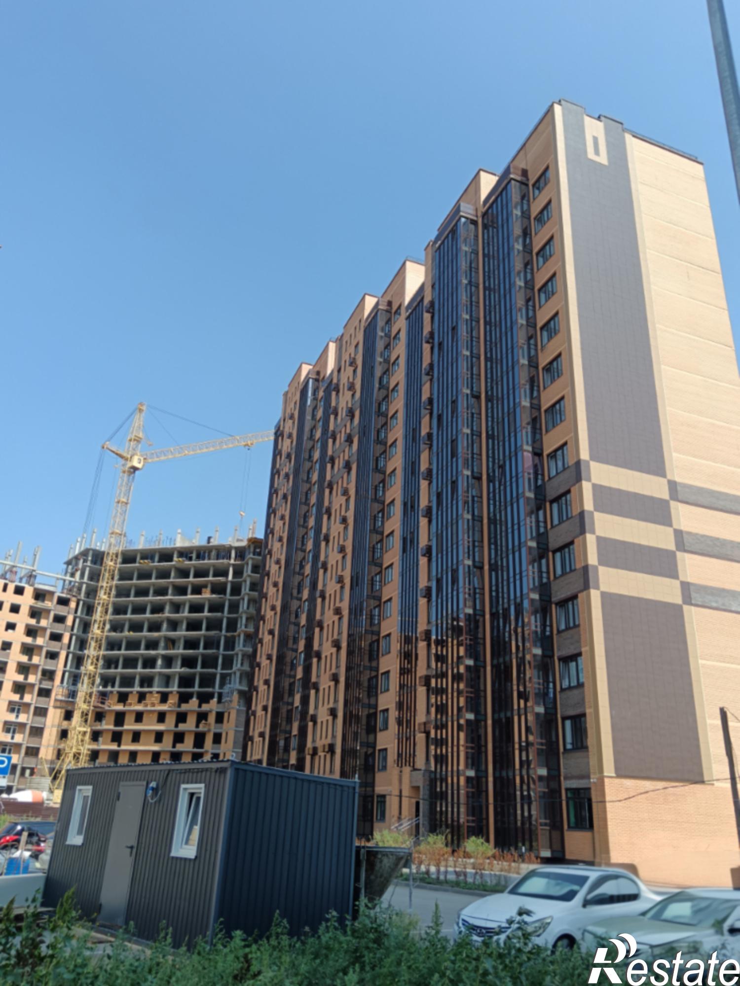 Купить квартиру за 10 140 000 рублей на ул Б.Г.Шаронова, 33