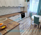 2-комн, 58кв м, этаж 3/4 ул 11-я Линия, 183