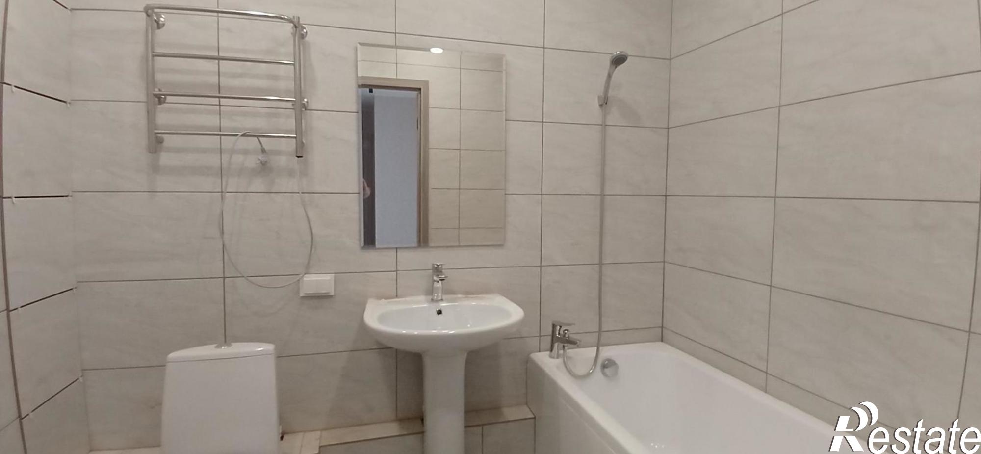 Купить квартиру за 13 220 000 рублей на Б.Г. Шаронова, 33
