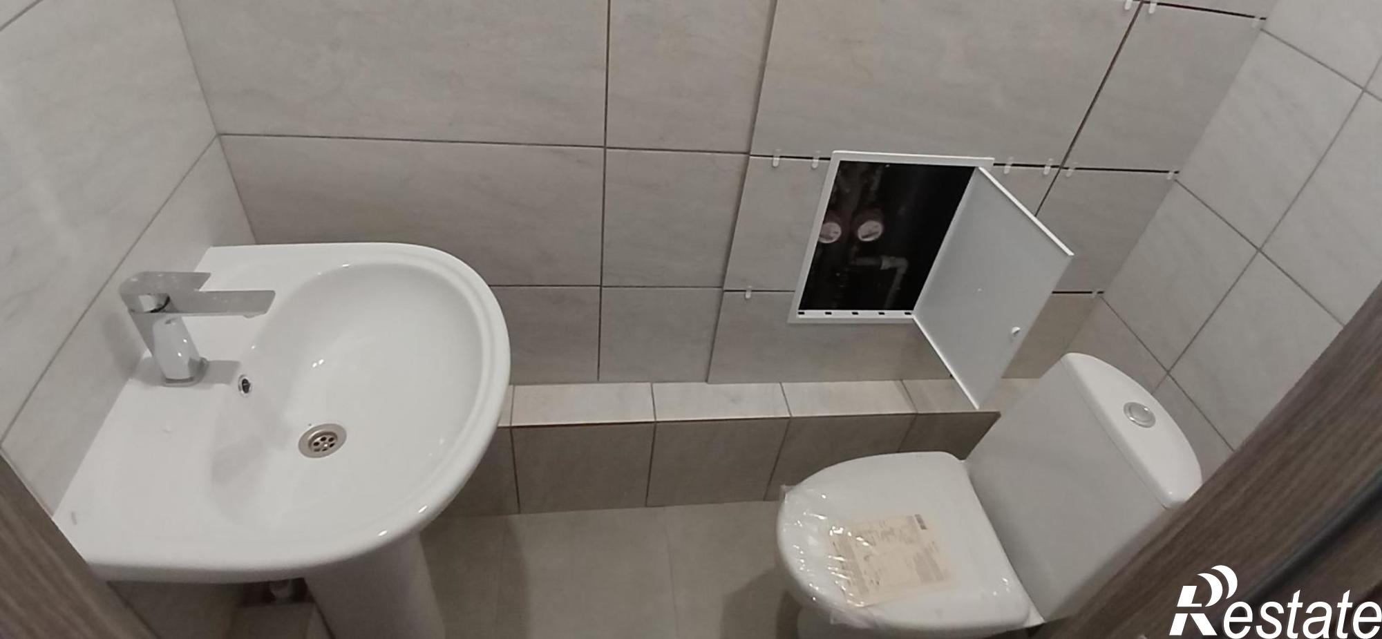 Купить квартиру за 13 220 000 рублей на Б.Г. Шаронова, 33