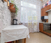 2-комн, 51кв м, этаж 1/5 ул Декабристов, 155