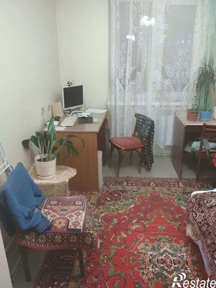 3-комн квартира ул Дианова, 12/1,  д. 12/1