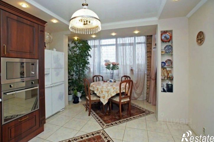 3-комн квартира ул Гашека, 17,  д. 17