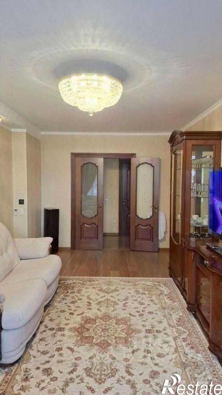 3-комн квартира ул Гашека, 17,  д. 17