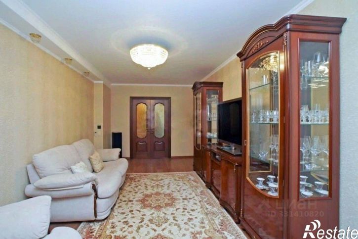 3-комн квартира ул Гашека, 17,  д. 17