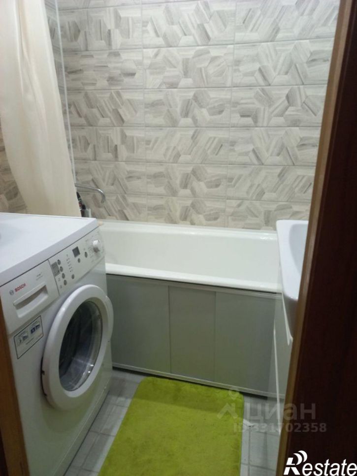 3-комн квартира Комбинатский пер, 8,  д. 8